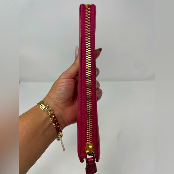 Prada Saffiano Long Wallet (box not included) - Picture 6 of 9